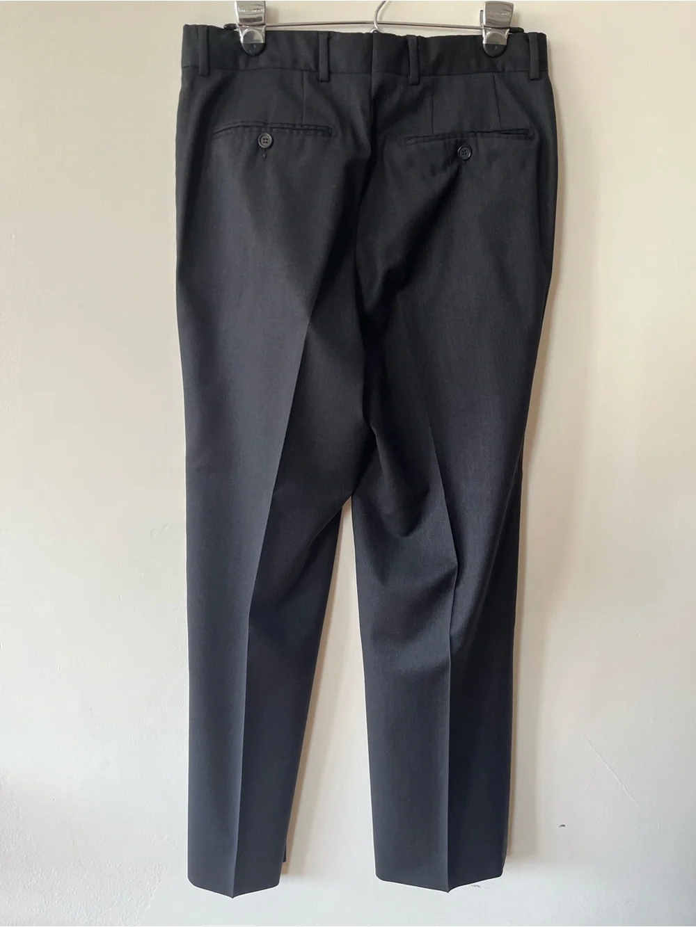 Hugo Boss Men's Two Piece Charcoal Gray Suit 36R W31 L30 Super 100 Wool Classic